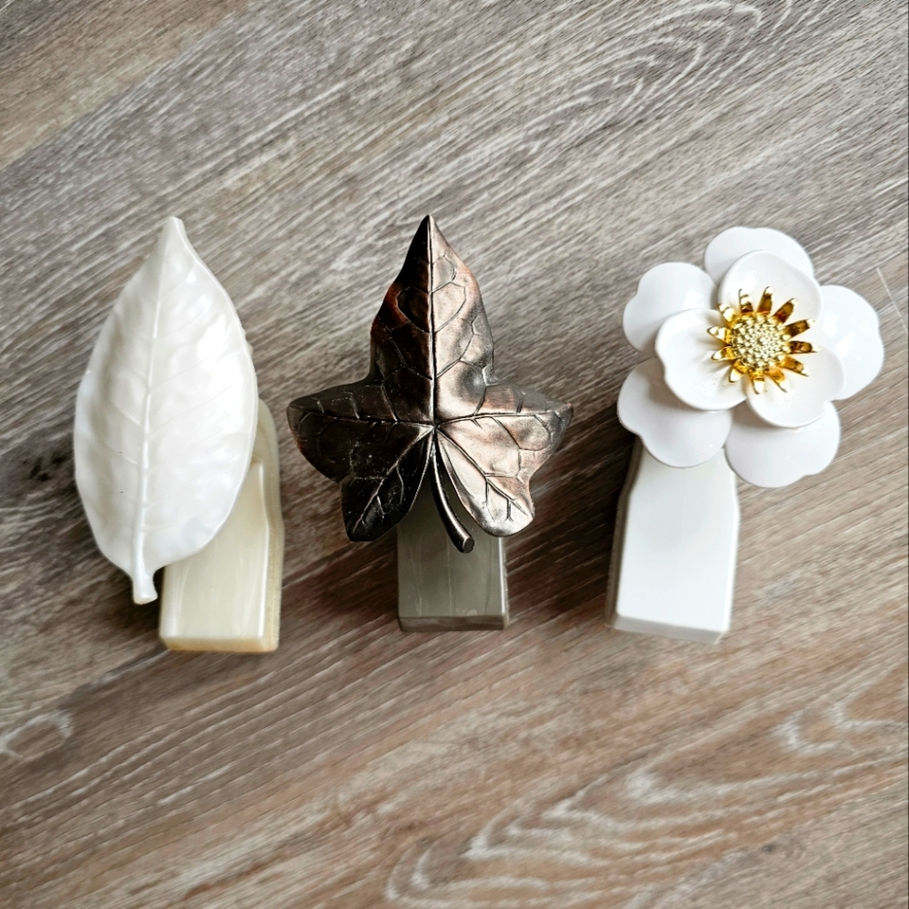 Bath & Body Works Leaf and Flower Candle Holders - White, Silver, Gold